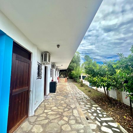 פורקה Blue Garden Inn מראה חיצוני תמונה