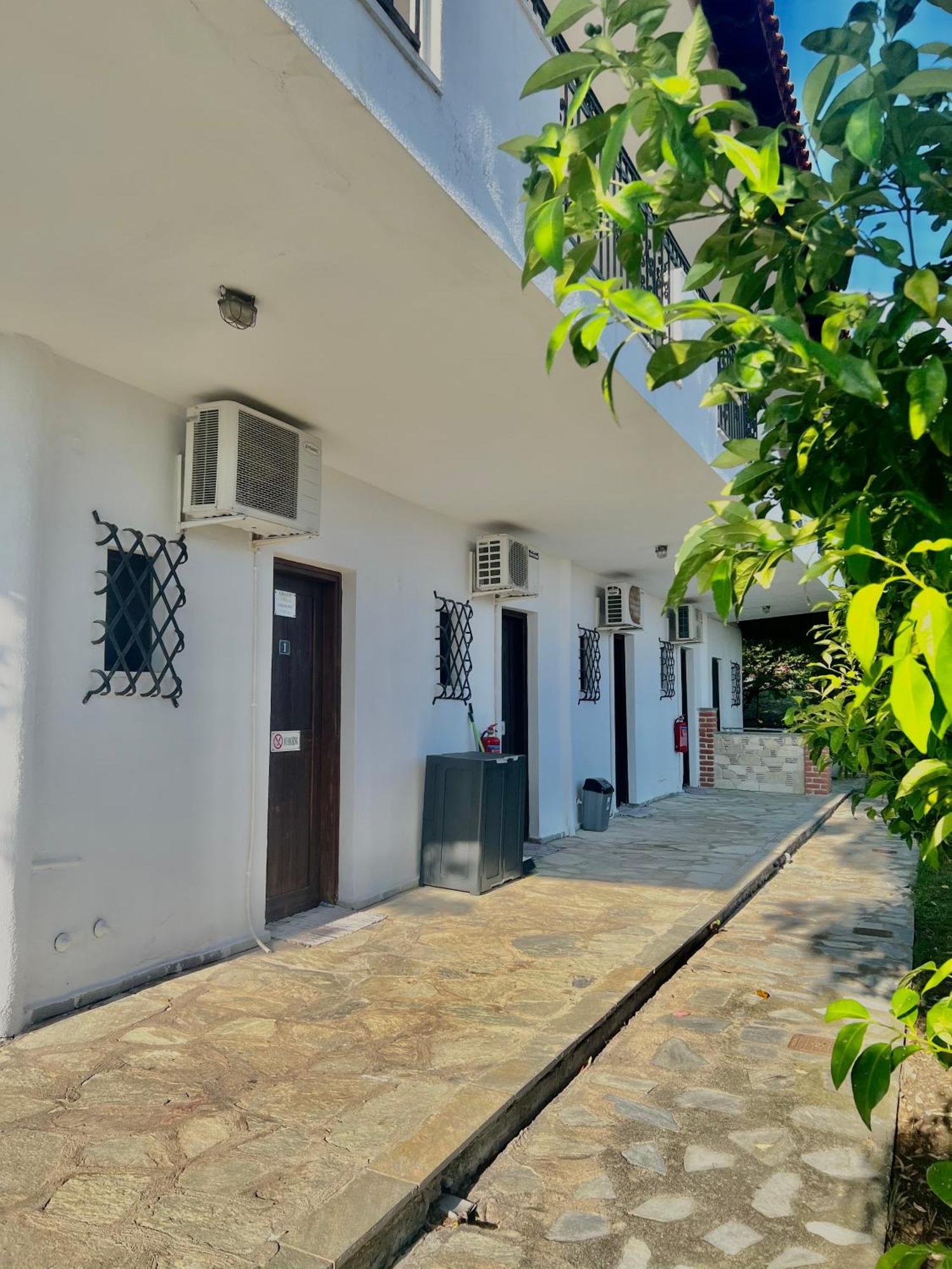 פורקה Blue Garden Inn מראה חיצוני תמונה
