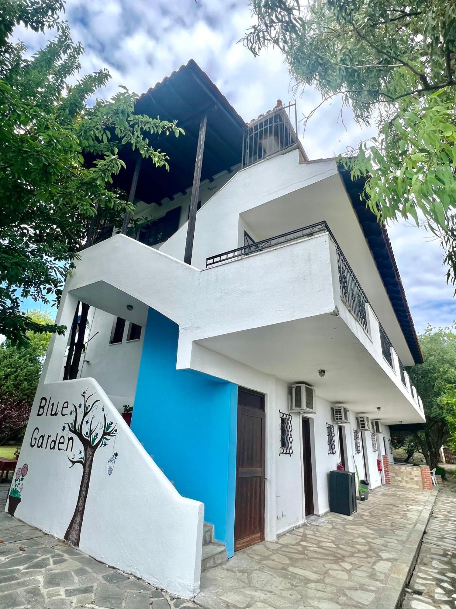 פורקה Blue Garden Inn מראה חיצוני תמונה