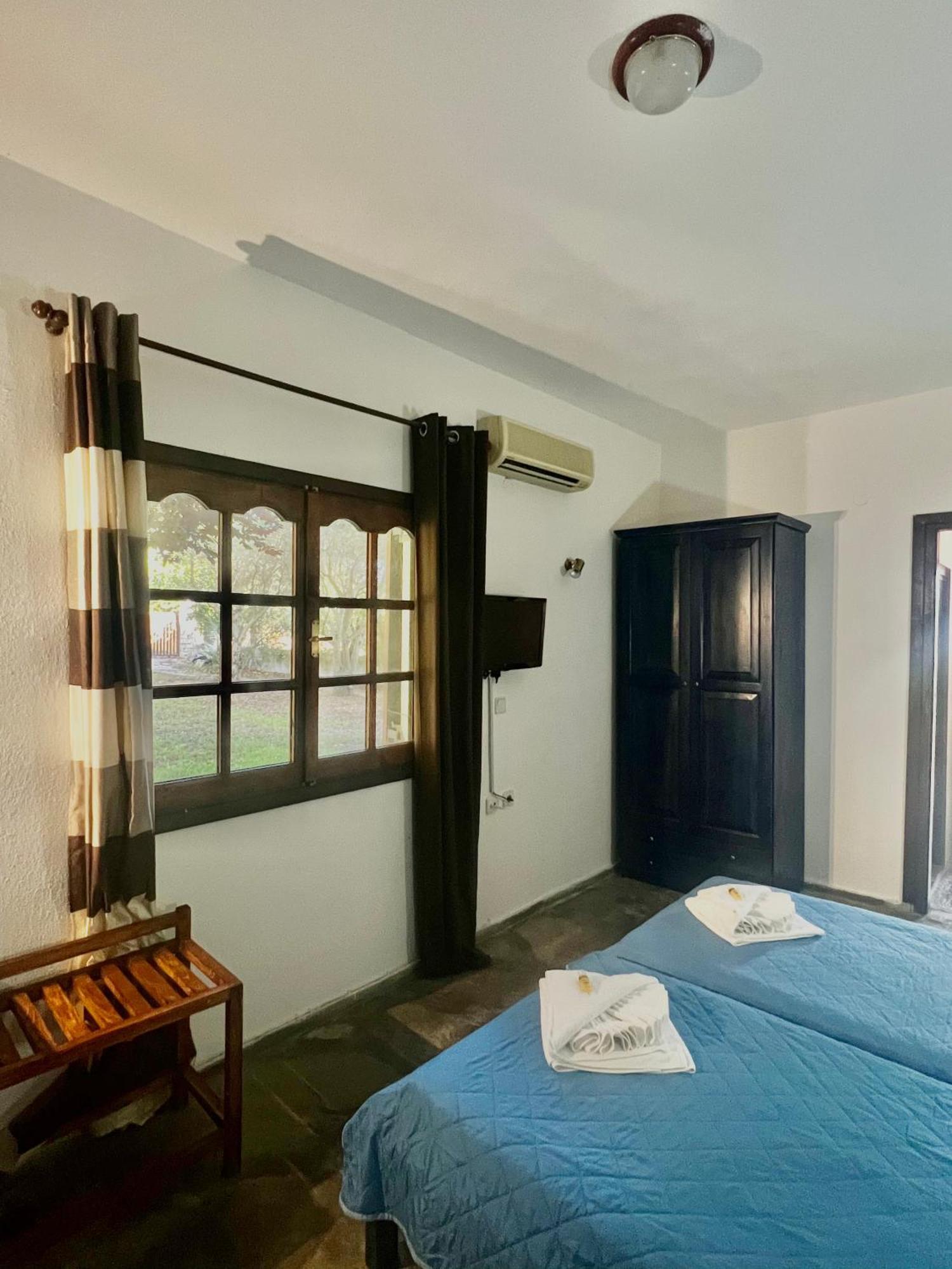 פורקה Blue Garden Inn מראה חיצוני תמונה