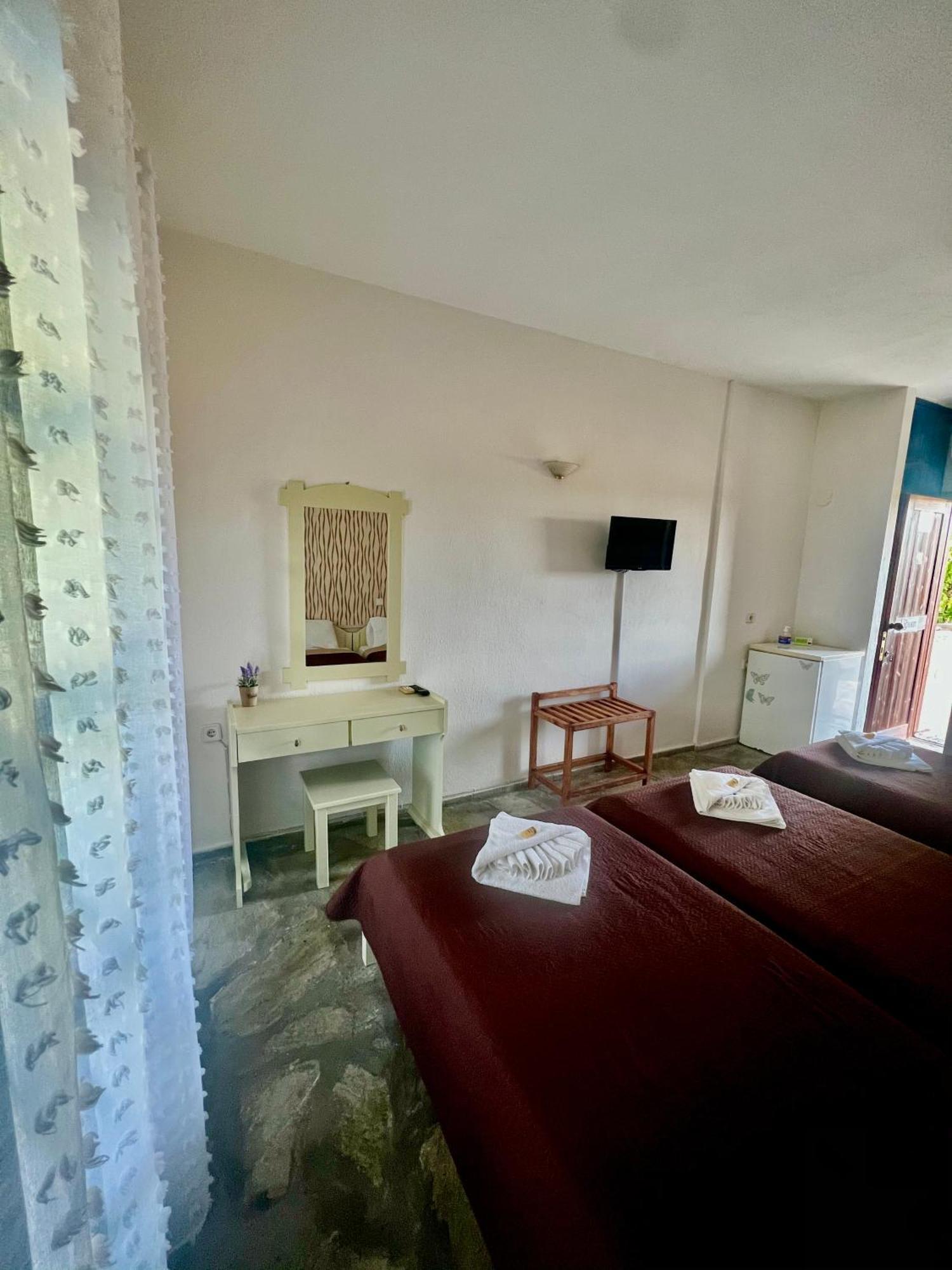 פורקה Blue Garden Inn מראה חיצוני תמונה