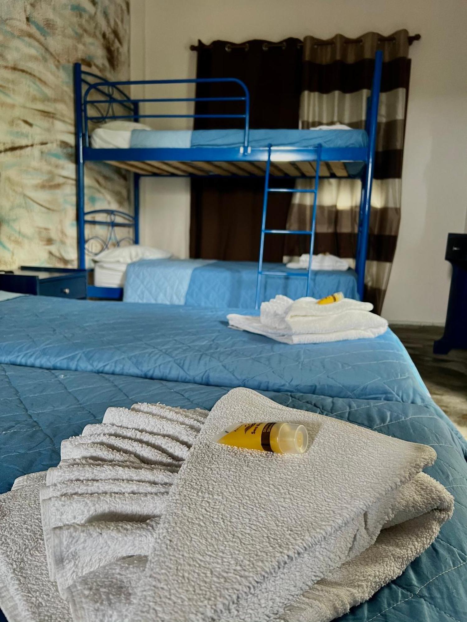 פורקה Blue Garden Inn מראה חיצוני תמונה