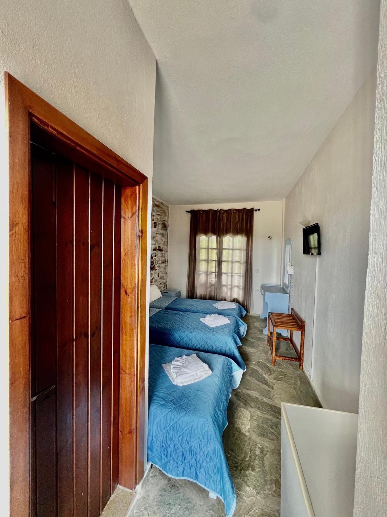 פורקה Blue Garden Inn מראה חיצוני תמונה